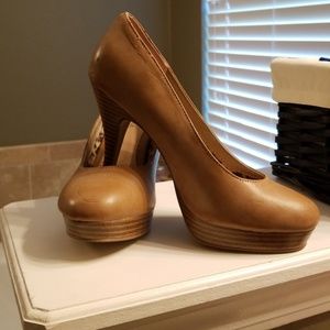 Kenneth Cole Reaction Heels